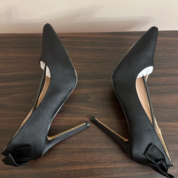 Black Satin Like High Heels with Bow Size 9 - Picture 4 of 9